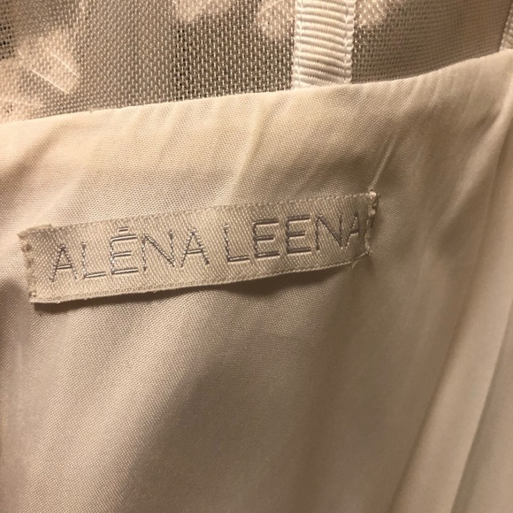 Alena Leena NWOT sparkly embroidered strapless wedding gown - Picture 8 of 15